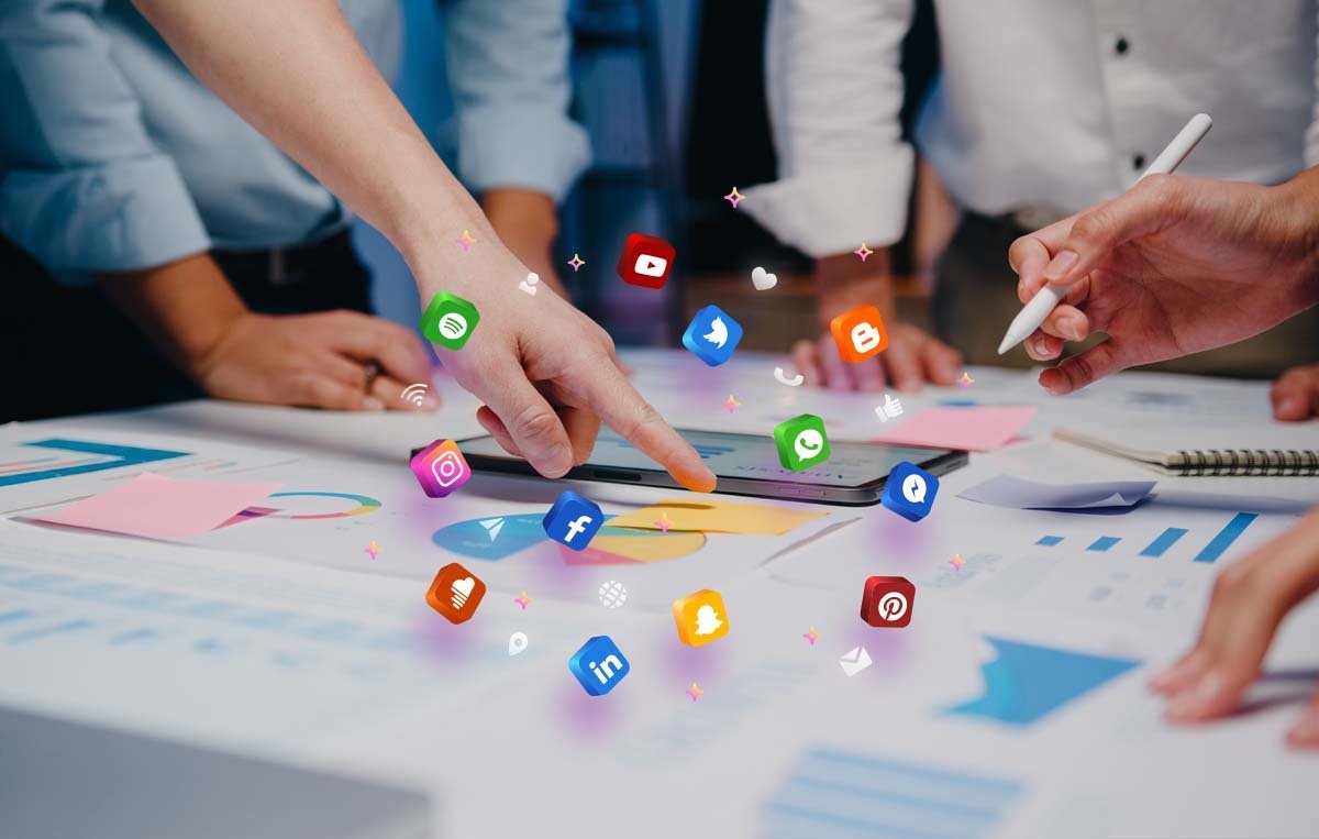 Social Media Content Strategy: 8 Tips for Maximizing Engagement and Reach 3 social media content strategy